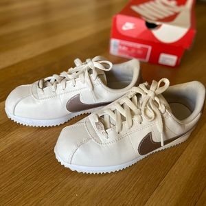 Nike Cortez White & Rose Gold EUC